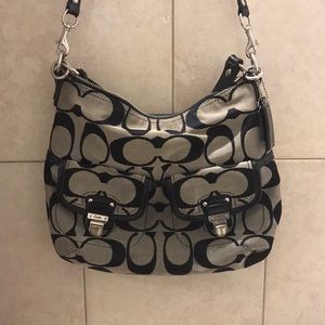 🖤💛 LARGE 💛🖤 Coach purse over the shoulder